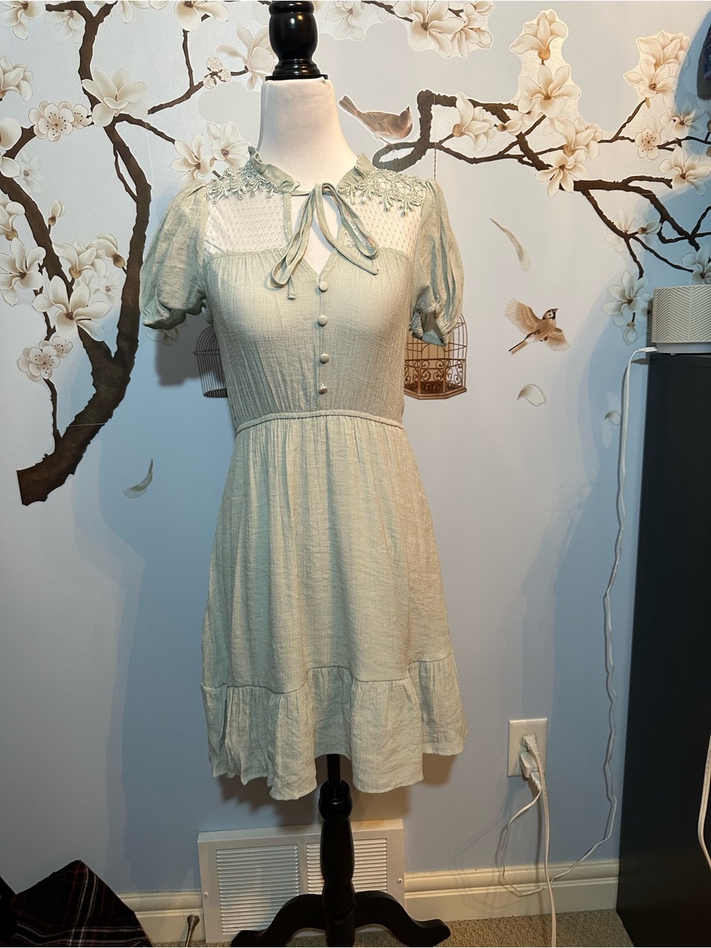 mine Sage Green Short Sleeve Tie-Neck Midi Dress